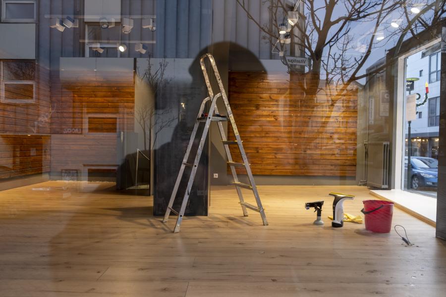 Womöglich wird dieser kleine Laden für einen Nachmieter renoviert. Gerade für große Flächen oder Shoppingcenter sind Aufwand und Kosten für eine Transformation jedoch enorm.