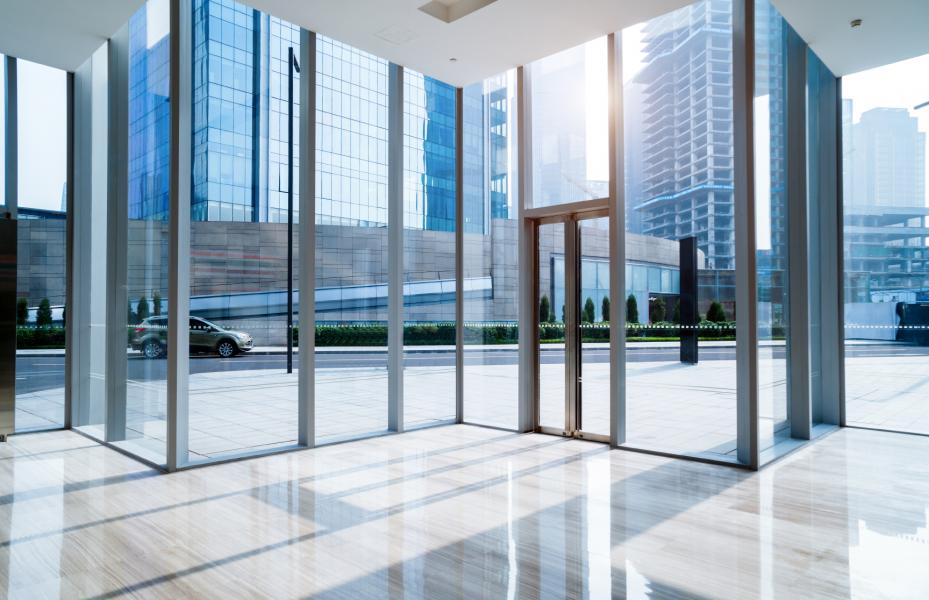 Lieber keinen reinschauen lassen: Durch Verschwiegenheit bei ihren Deals erhoffen sich Investoren Wettbewerbsvorteile. Dabei erleichtert ein transparenter Markt sichere Entscheidungen.