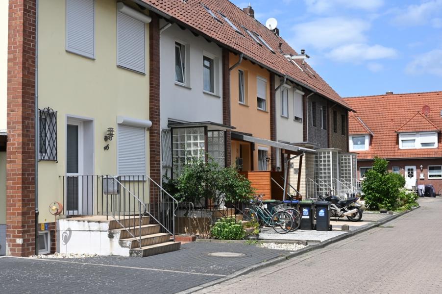 In the residential segment, it was mainly properties for sale that caused high price increases, especially terraced houses.