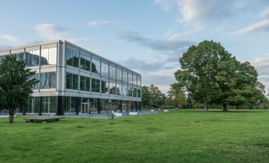 Der „SEESTERN 3“ in Düsseldorf: Revitalisierung einer denkmalgeschützten Stilikone aus den 1960er Jahren für die Deutsche Telekom AG