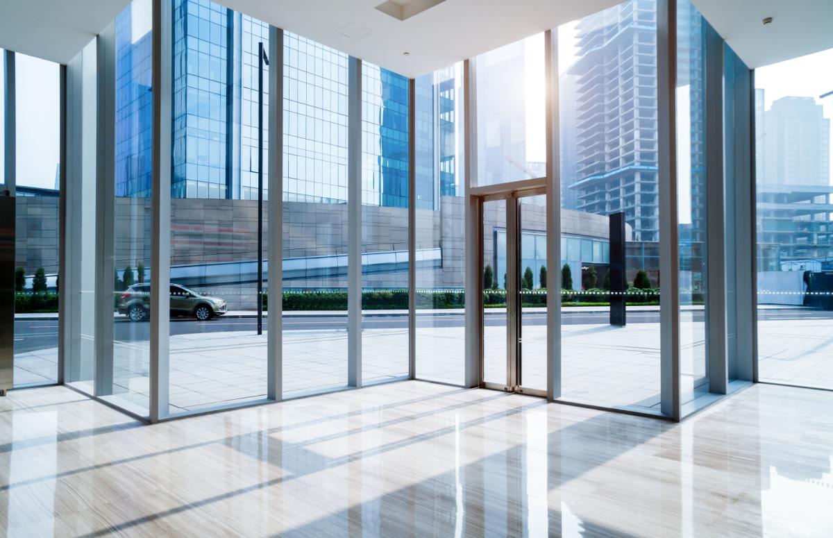 Lieber keinen reinschauen lassen: Durch Verschwiegenheit bei ihren Deals erhoffen sich Investoren Wettbewerbsvorteile. Dabei erleichtert ein transparenter Markt sichere Entscheidungen.